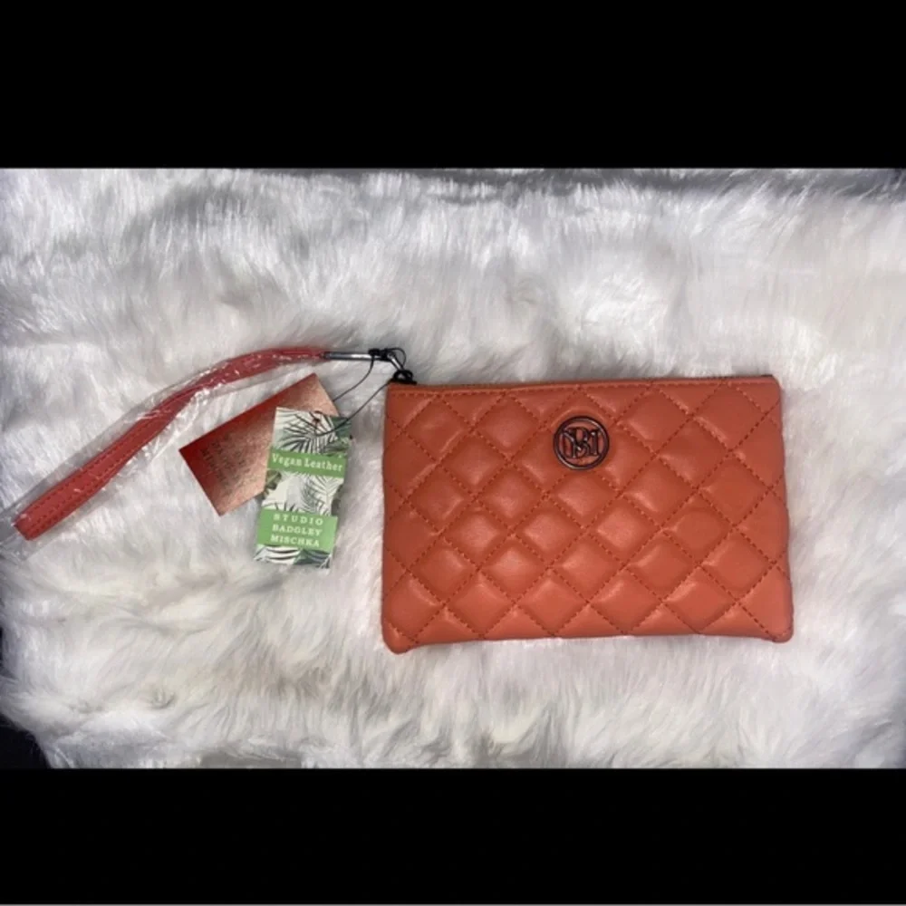 BADGLEY MISCHKA | Diamond Quilted Pattern Vegan Leather Clutch | Orange